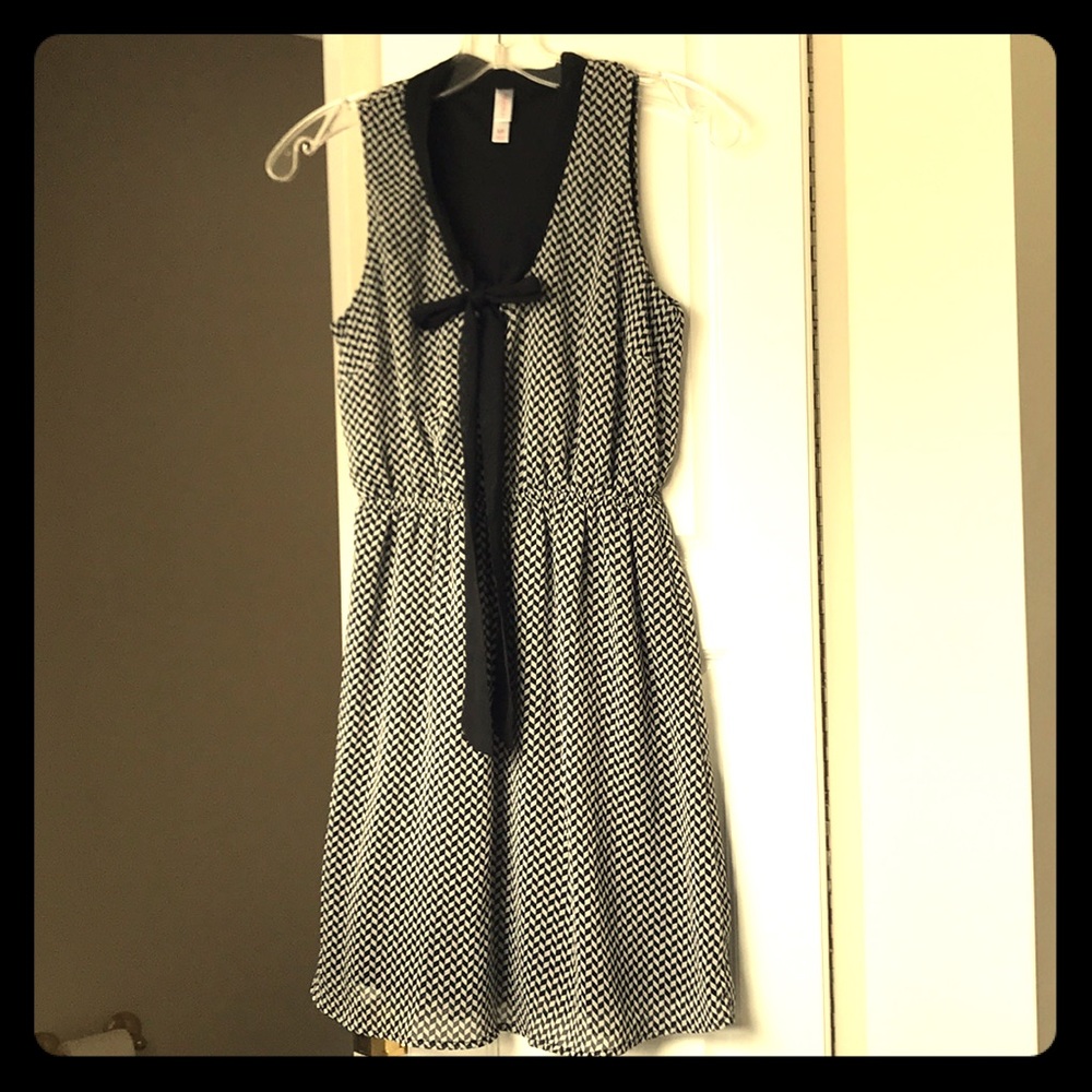 Black and white cute dress